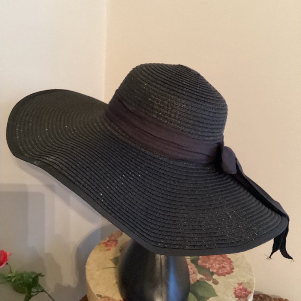 NEW Kentucky derby Tea Party Black Wide-Brimmed Hat with attached bow